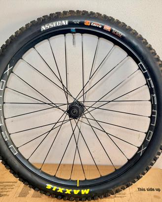 Coppia ruote Mavic Deemax 29" e 27,5"