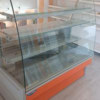 Vetrina frigo per pasticceria