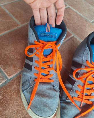 Sneakers uomo Adidas taglia 44 2/3. Colore avio co