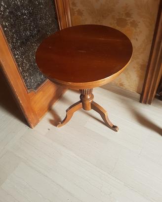 tavolino rotondo in legno