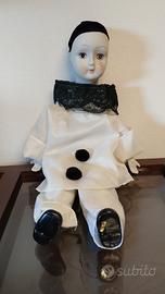 Bambola  Pierrot in porcellana e stoffa