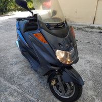 Yamaha majesty 250