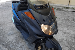 Yamaha majesty 250