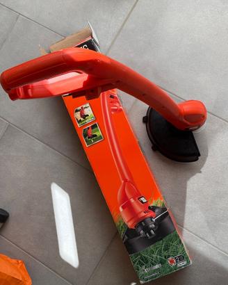 Tagliabordi Black&Decker 250w 23 cm diam.