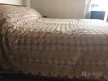 Coperta in pizzo matrimoniale anni 80” ecru’