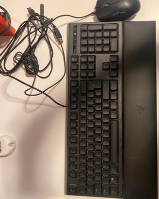 Tastiera RAZER ORNATA CHROMA+ mouse NAGA TRINITY