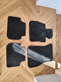 Tappetini BMW Serie 1 (F40) in moquette, ORIGINALI