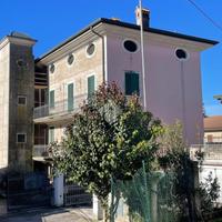 CASA INDIPENDENTE A LONATO DEL GARDA
