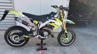 HM 125 2t