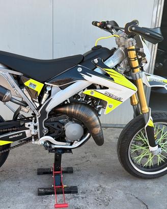 HM 125 2t
