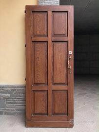 Portoncino d’ingresso con telaio e sopraluce