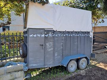 Trailer trasposto cavalli
