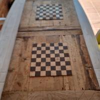 Tavolo da scacchi artigianale in legno
