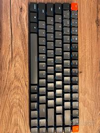 Tastiera meccanica keychron con led