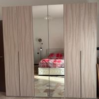 Armadio con specchio