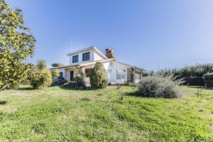 VILLA SINGOLA A BRACCIANO