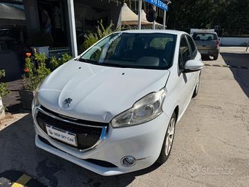 Peugeot 208 1.4 HDi 68 CV 5 porte Active