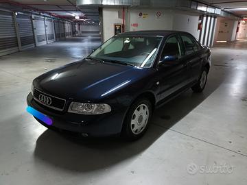 AUDI A4 1ª serie - 1999