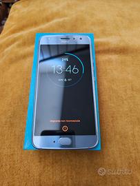 Motorola x4
