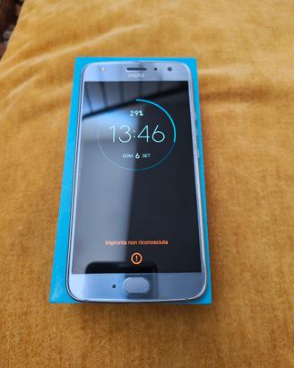 Motorola x4