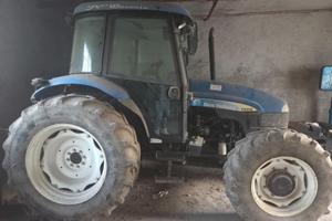 New Holland TD95D – 95 CV – 3.200 ore –  Anno 2009