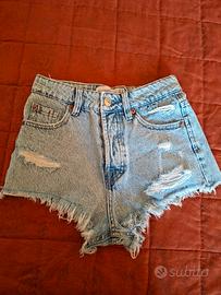 pantaloncino corto in jeans 