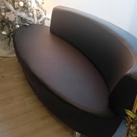 Divano nero  3 posti