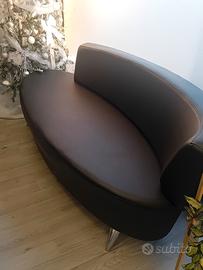 Divano nero  3 posti