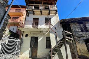 CASA SEMINDIPENDENTE A NEBBIUNO