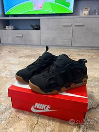Nike air more uptempo low