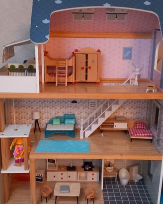 i bambole LoL e casetta in LEGNO