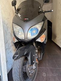 Tmax 500 2008