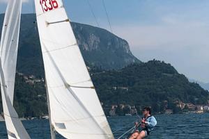 Barca a vela sportiva mod Dyas