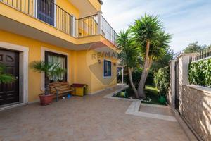 Villa o villino - Santa Croce Camerina