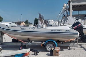 Gommone Nuova Jolly King 490 con carrello