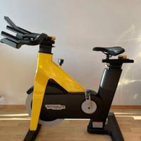 TECHNOGYM BIKE SPINNING GROUP CONNECT GIALLA