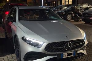 Mercedes classe a180 amg line full optionals