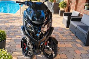 Piaggio MP3 400 HPE Sport 2026 pari al nuovo