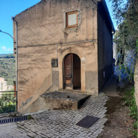 Casetta con terreno abitazione singola