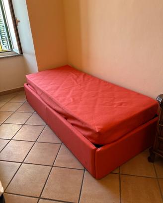 Letto singolo con letto syra