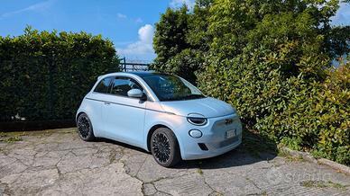 FIAT 500e La Prima