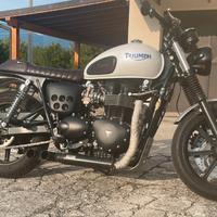 Triumph Bonneville - 2011