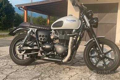 Triumph Bonneville - 2011