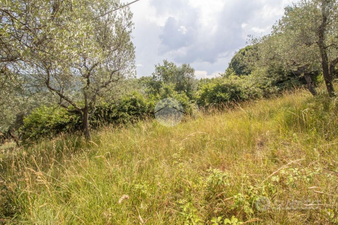 RUSTICO A PALOMBARA SABINA - Vista 3