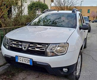 Dacia duster 1.6 benzina con gpl