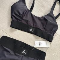 Completo Top e Pantalone Alo