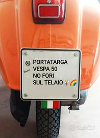 Porta Targa Vespa 50 NO FORI SUL TELAIO 