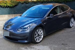 Tesla Model 3 LR AWD Dual Motor €17900 Trattabili