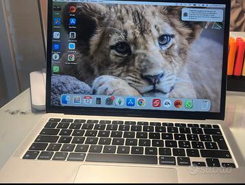 Apple PC Portatile MacBook Air 2020: Chip Apple M1