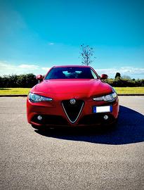Alfa Romeo Giulia 2.2 TD 150CV